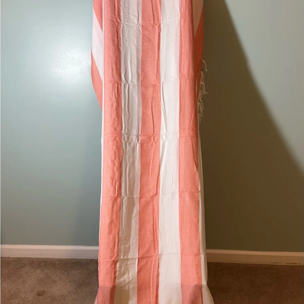 Turkish Striped Red/Pink and White Beach Blanket with Fringe 6x6 NWT